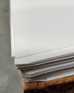 Feuille antiglisse 150 g/m² 326µ 1000 x1200 mm Blanc